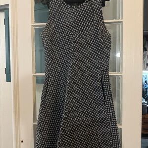 Lululemon &go 'Til Dawn Dress in Deep Dive White Black / Black